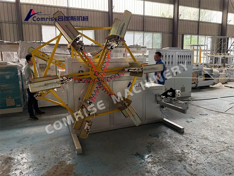 تست دستگاه لوله HDPE 1/2 اینچ-2 اینچ در حال اجرا، مشتری راضی است